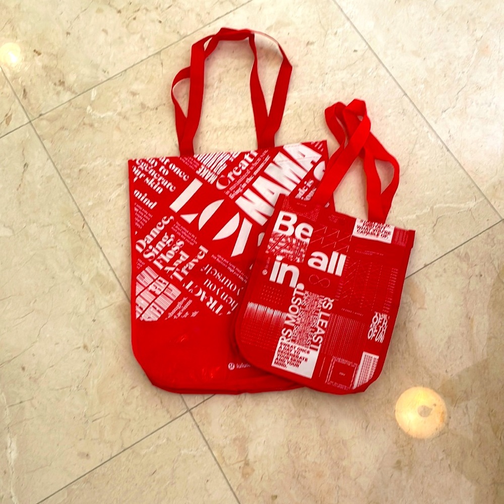 Lululemon shopping bags